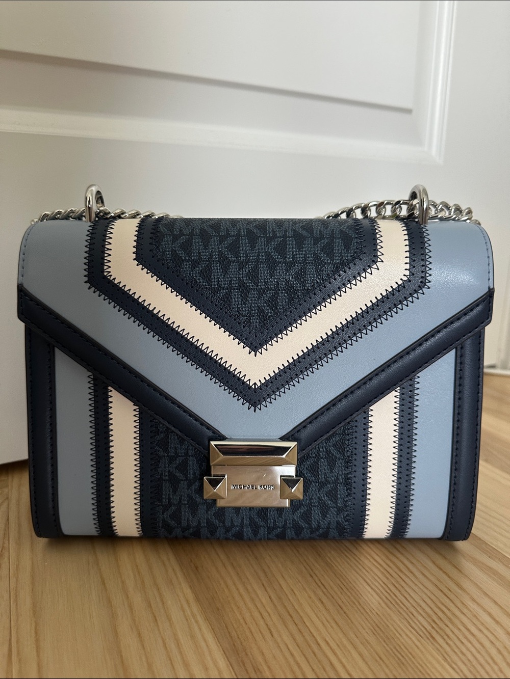 Michael Kors Blue, Navy & Cream Signature Chevron Crossbody Bag